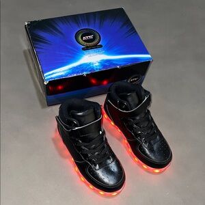 NWOT Black LED Light Glow Rave Light-Up Sneakers in Box